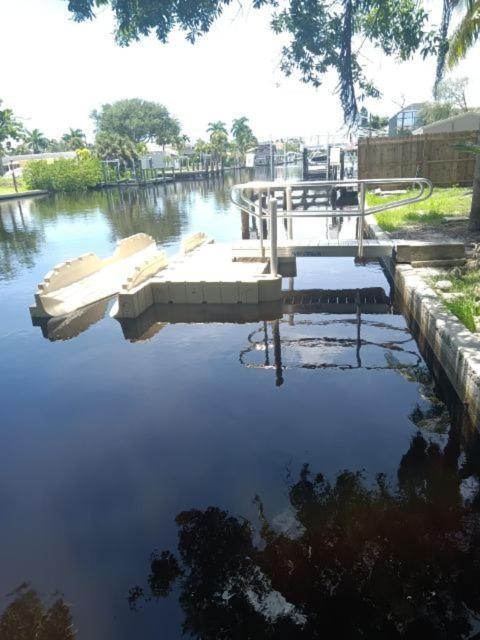 Blue Crab Dock On Gulf Canal Front Close 2 Beach Restaurants Bonita Springs Dış mekan fotoğraf